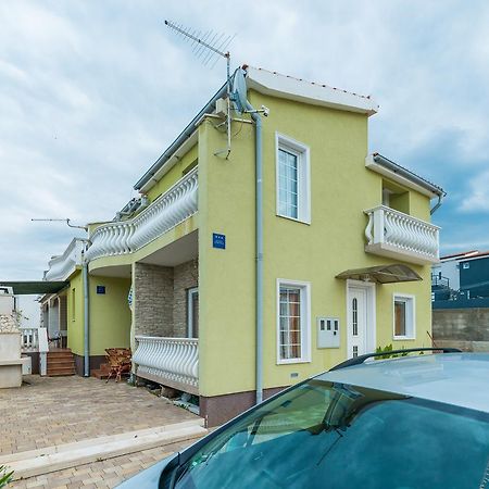 Apartments Mahnet Vir Dış mekan fotoğraf