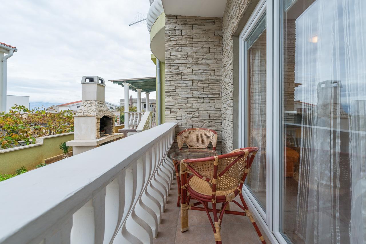 Apartments Mahnet Vir Dış mekan fotoğraf